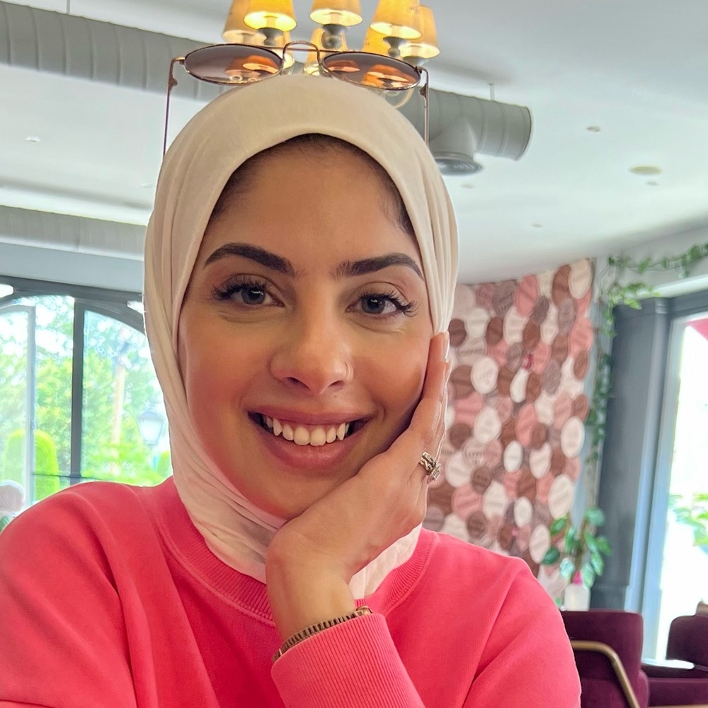 Meet your Posher, Maha